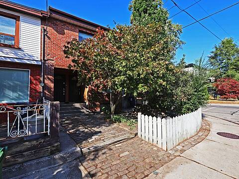 212 Glebemount Ave #Lower, Toronto