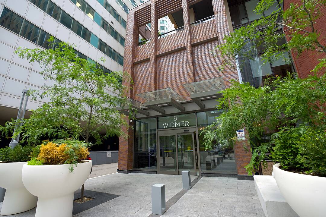 8 Widmer St #3209, Toronto, Ontario