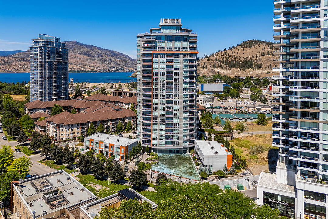 1706-1151 Sunset Drive, Kelowna, British Columbia