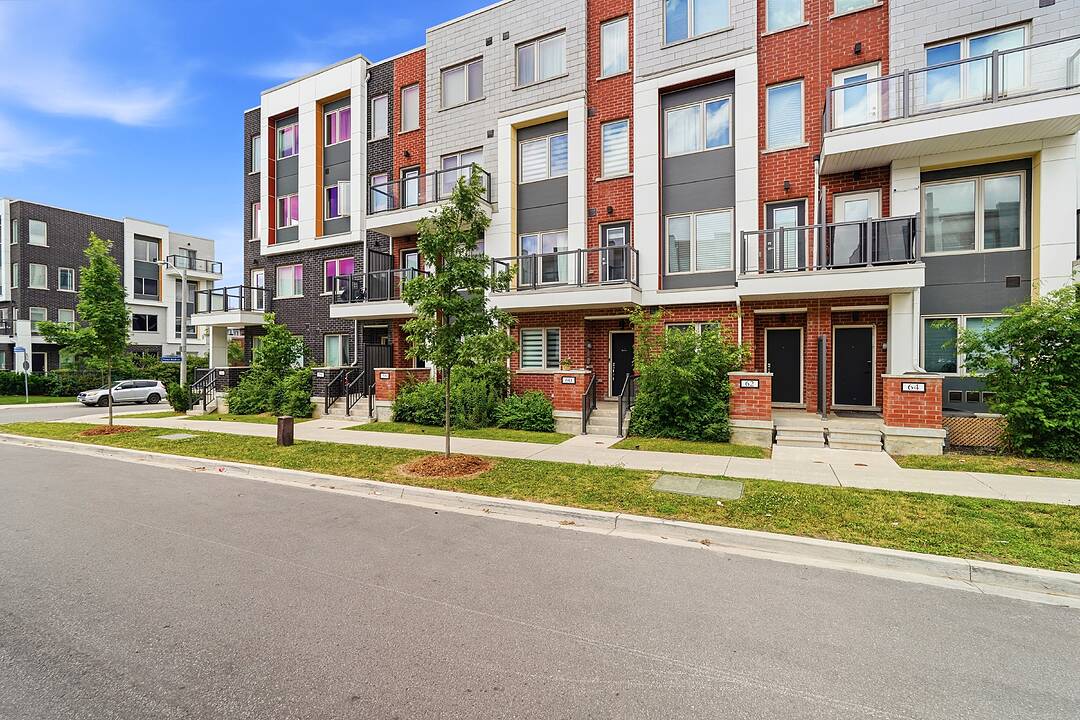 60 William Duncan Rd, Toronto, Ontario