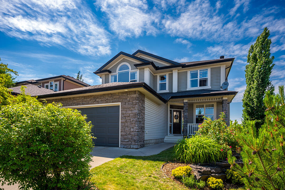 124 Valley Creek Crescent NW, Calgary, Alberta