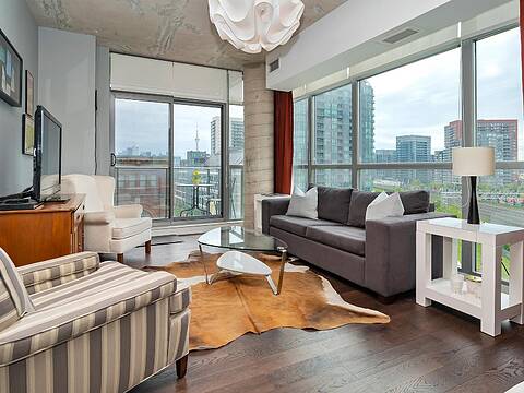 2 Gladstone Ave #706, Toronto