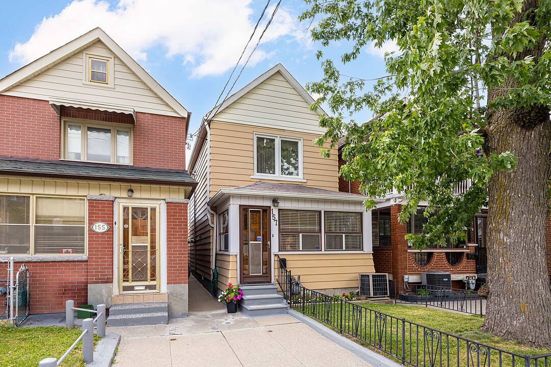 157 Ascot Ave, Toronto, Ontario