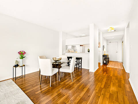 2511 Lakeshore Rd W #705, Oakville