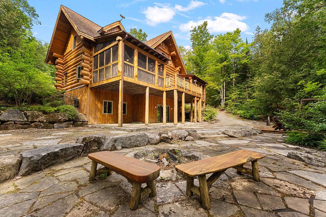 1014 Salmon Lake Rd, Trent Lakes, Ontario