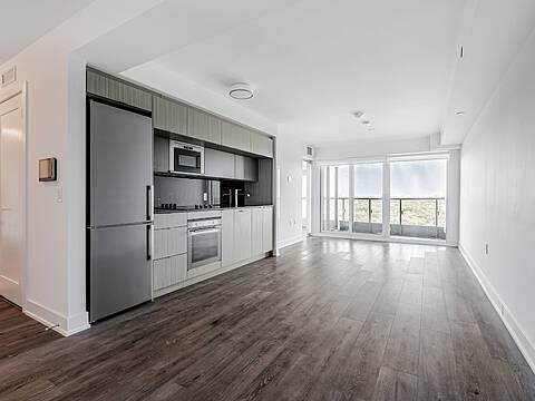 585 Bloor St E #2124, Toronto