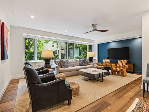 120 Rosedale Valley Rd #104, Toronto
