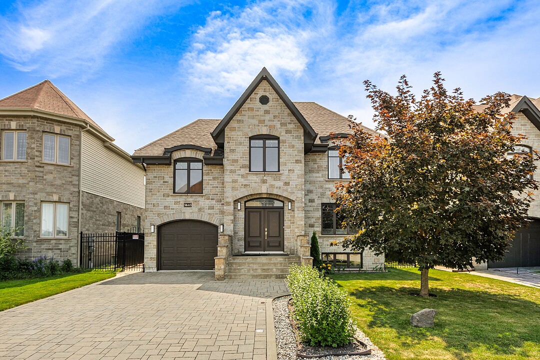 5645 Rue Carrière, Brossard, Québec