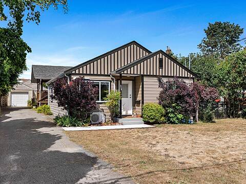 355 Beech Avenue, Duncan