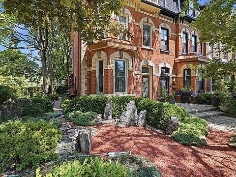 33 Rose Ave, Toronto