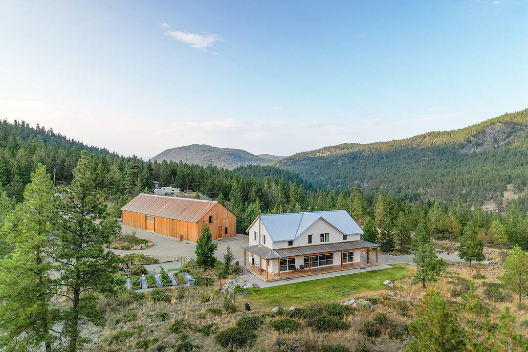 8025 Princeton-summerland Road, Summerland, British Columbia