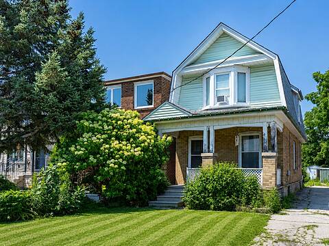 4 Marshall Blvd, Toronto