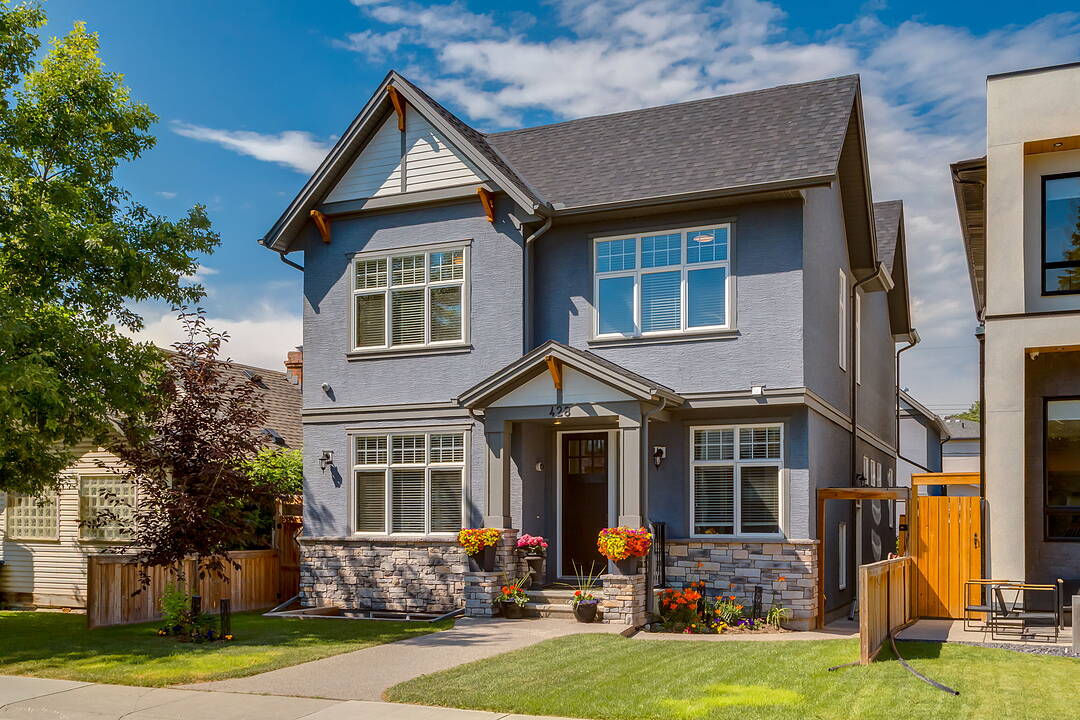 428 21 Avenue NE, Calgary, Alberta