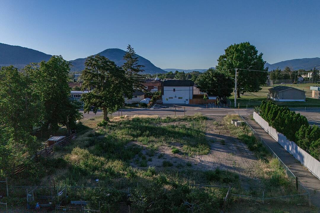 274 Kinney Avenue, Penticton, British Columbia