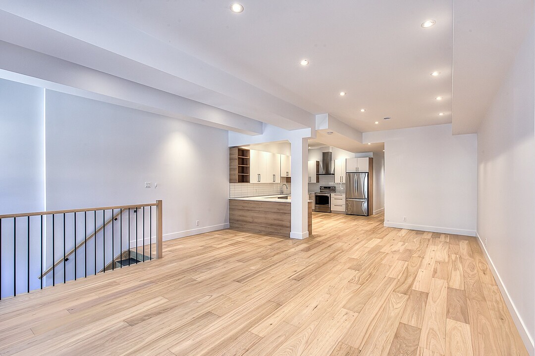 3476 Av. du Parc, Le Plateau-Mont-Royal, Québec
