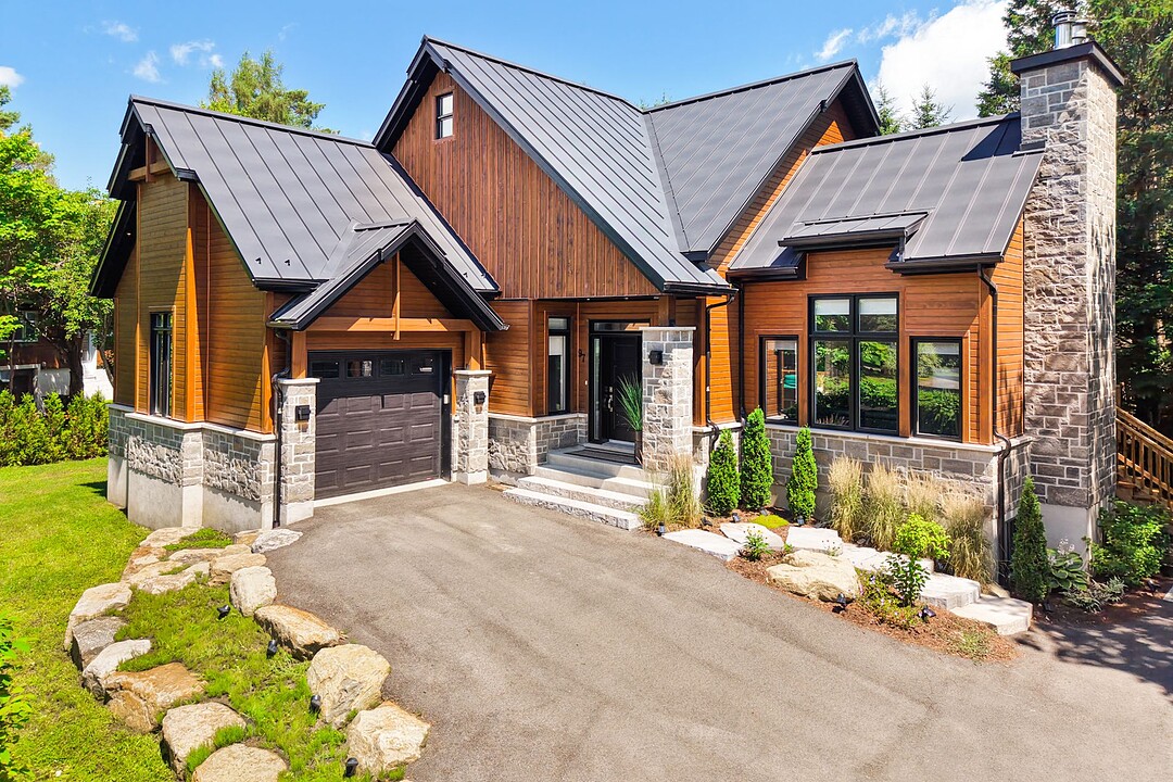 97 Av. Carmen, Saint-Sauveur, Quebec, Québec