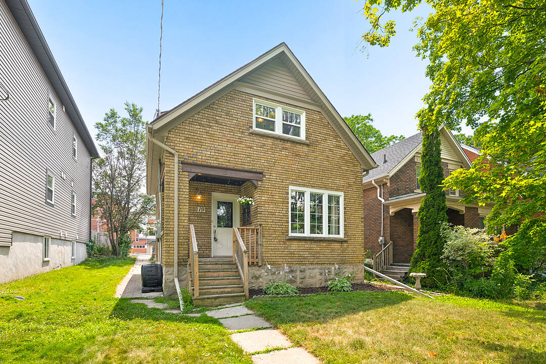 19 Mary St, Kitchener, Ontario