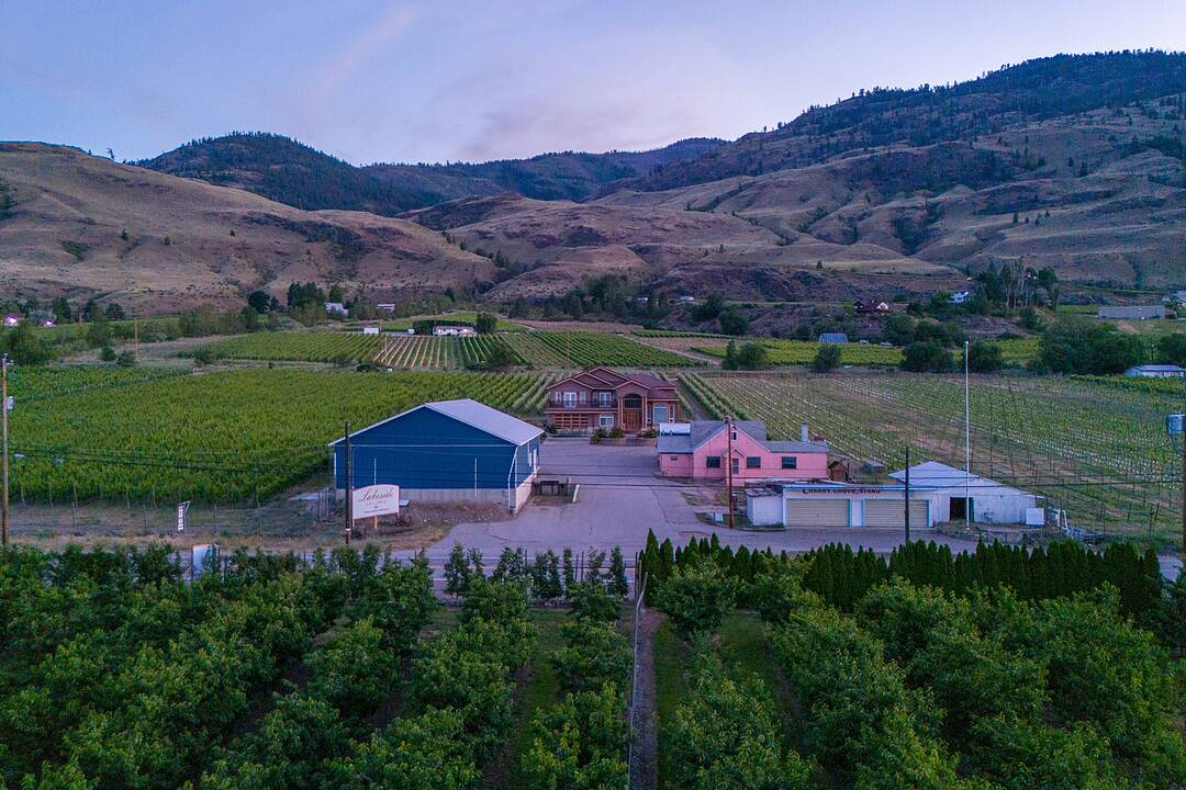 4564 Highway 97, Oliver, British Columbia