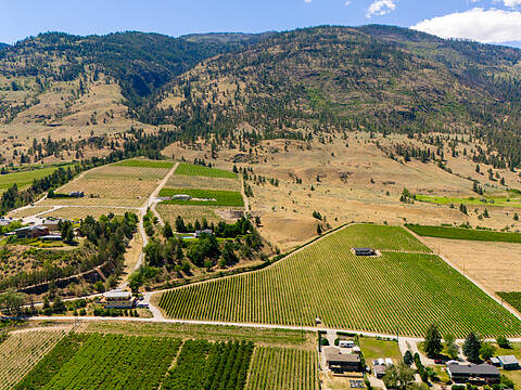 583 Tinhorn Creek Road, Oliver