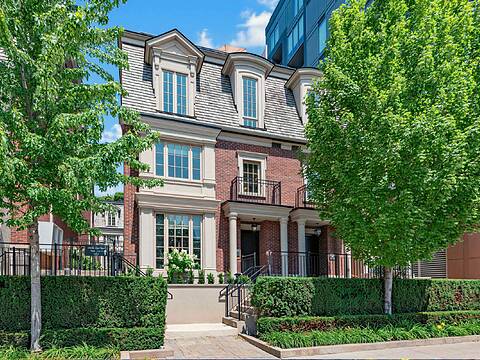 288 St Clair Ave W #TH1, Toronto