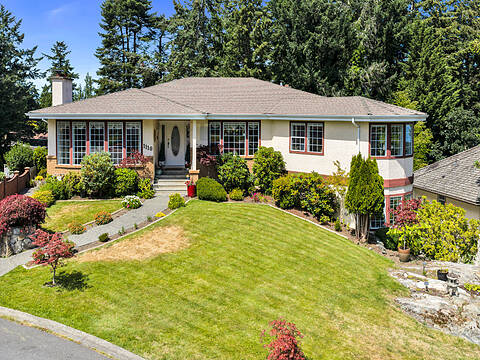 1110 Totem Lane, Saanich