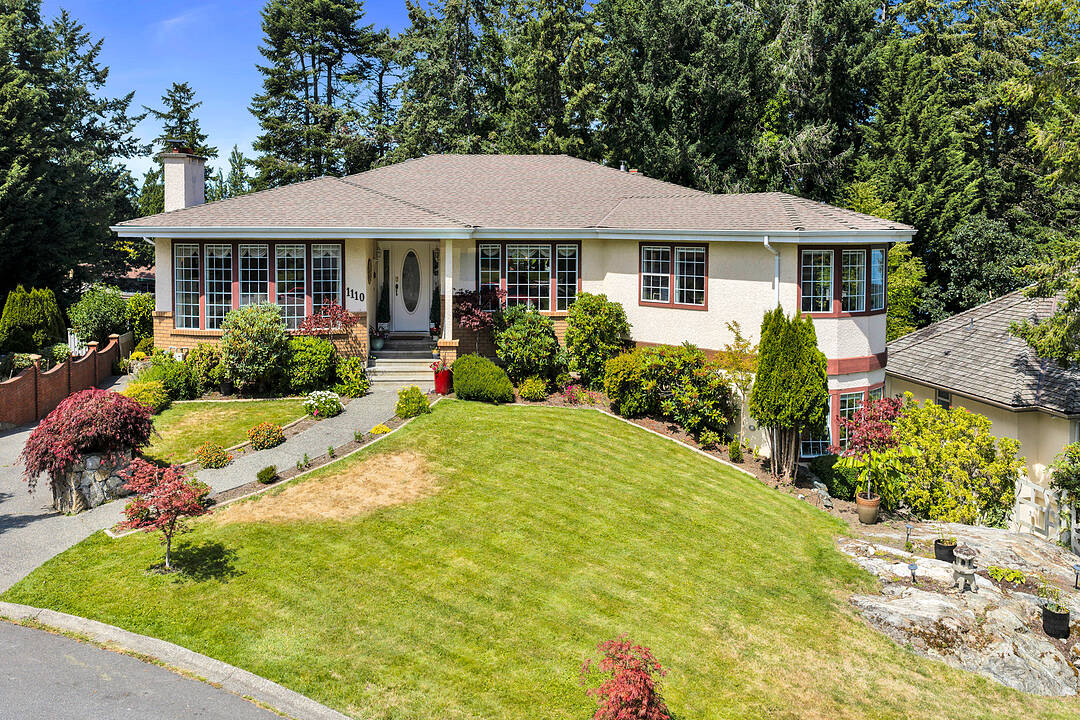 1110 Totem Lane, Saanich, British Columbia