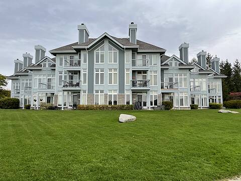 871 Suncrest Circle, Collingwood