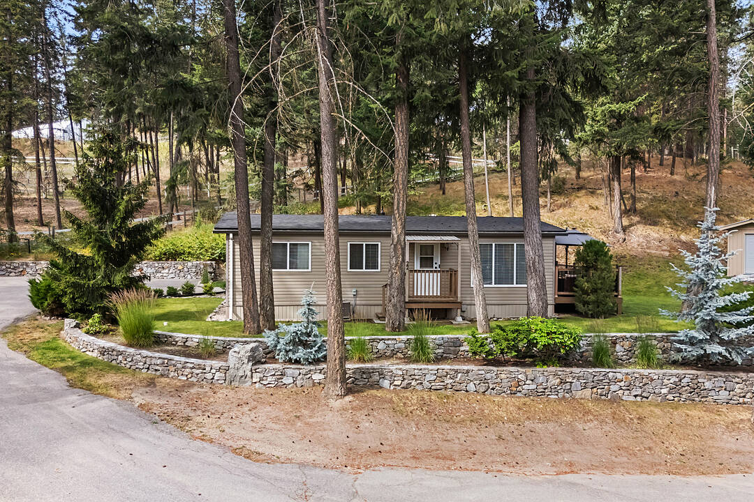 22-4075 Mcclain Road, Kelowna, British Columbia