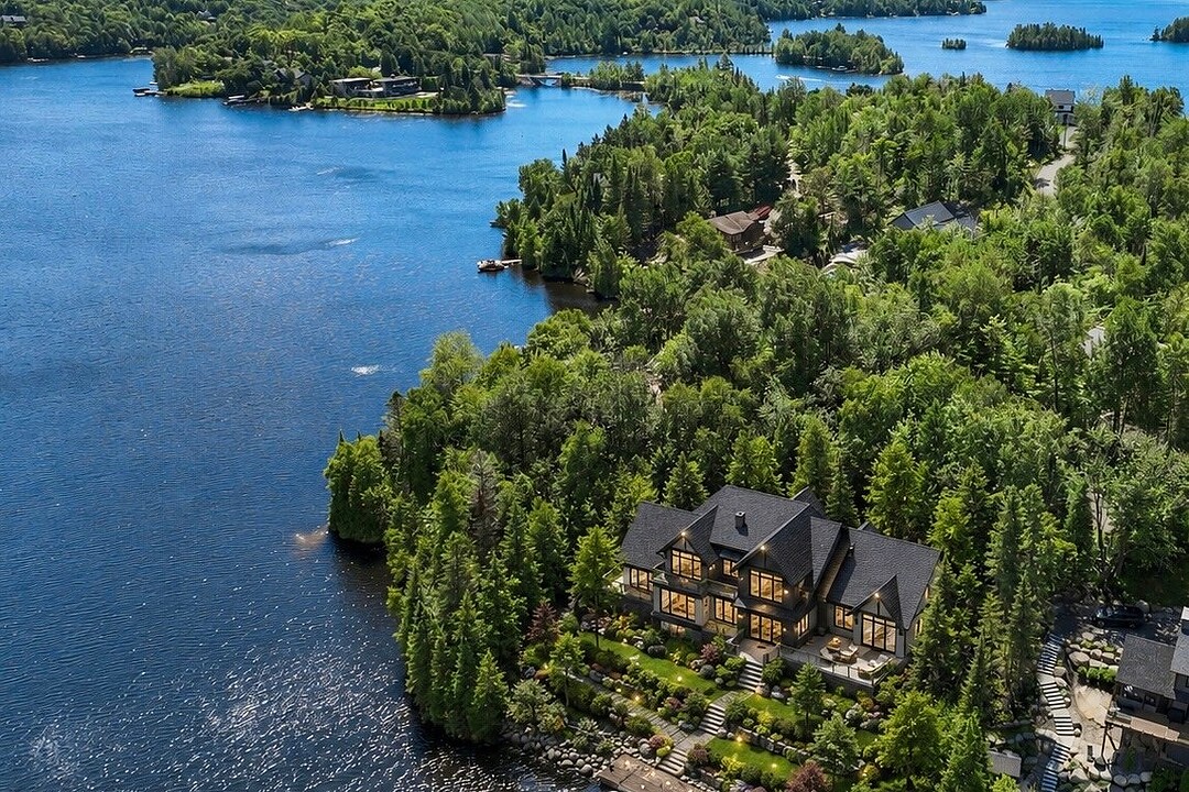 12 Av. des Récollets, Estérel, Québec