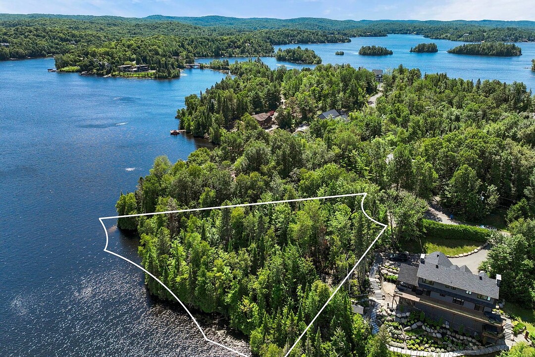 12 Av. des Récollets, Estérel, Québec