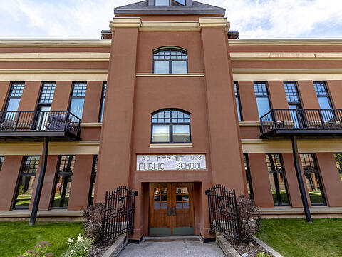 103A-901 2nd Avenue, Fernie