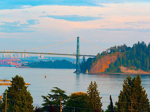 1730 Duchess Avenue #503, West Vancouver