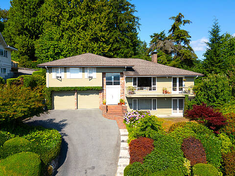 805 Younette Drive, West Vancouver