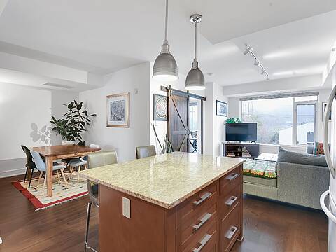 7 Marquette Ave #314, Vanier and Kingsview Park