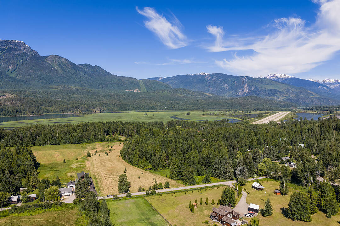 3309 Catherwood Road, Revelstoke, British Columbia