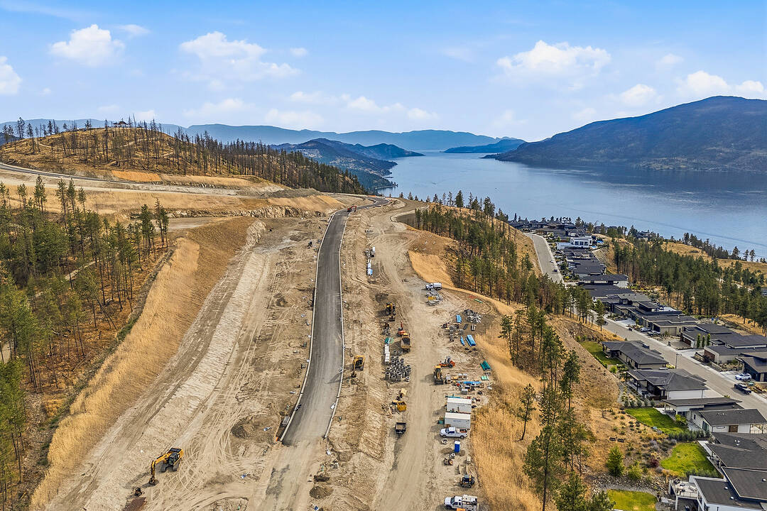 10305 Beacon Hill Drive, Lake Country, British Columbia