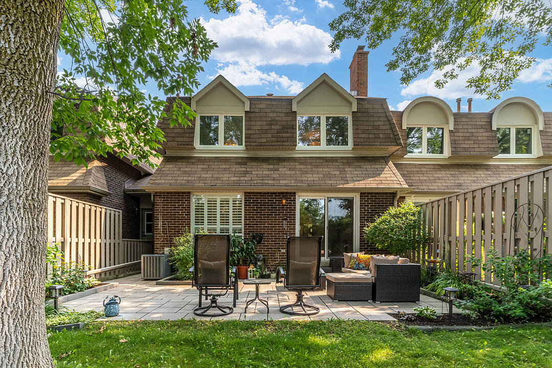 150 South Service Rd #6, Mississauga, Ontario