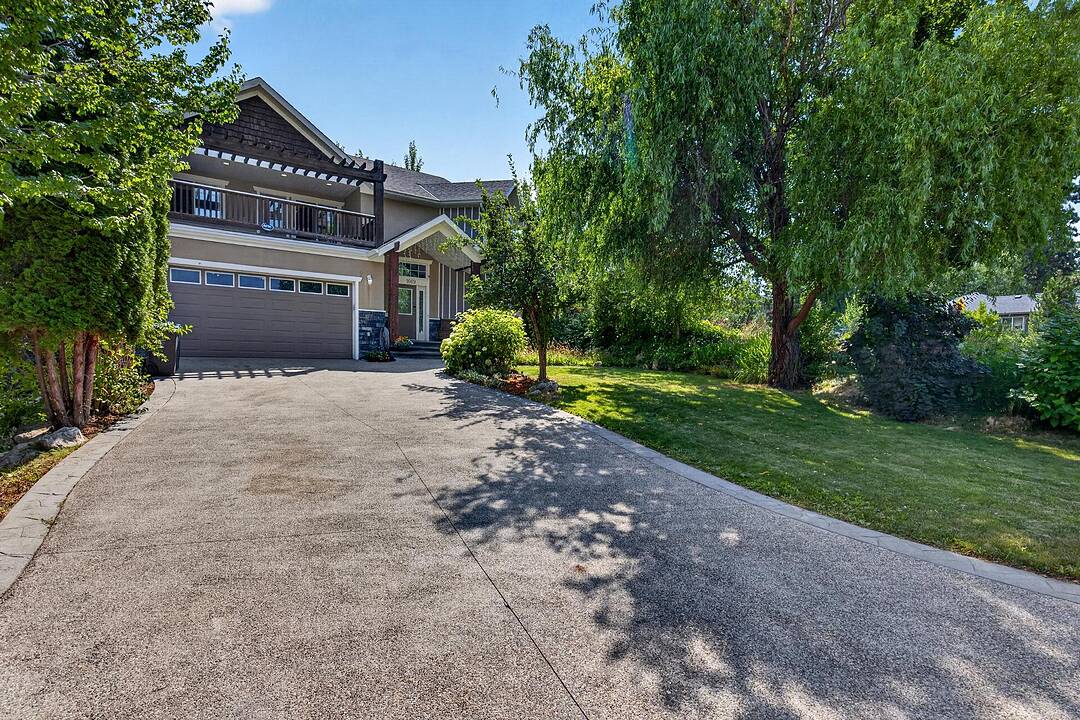 1669 Autumn Road, Kelowna, British Columbia