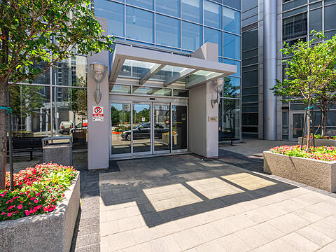 135 Village Green Sq #519, Toronto