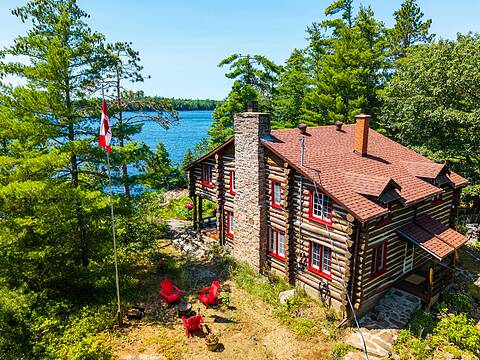 1 Island 29kl Kahshe Lake - Coo-ee Island, Gravenhurst