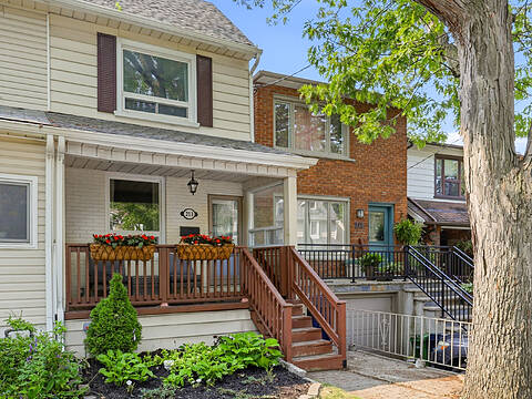 213 Oakcrest Ave, Toronto