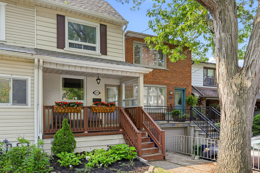 213 Oakcrest Ave, Toronto, Ontario