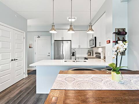 610 Farmstead Drive #126, Milton