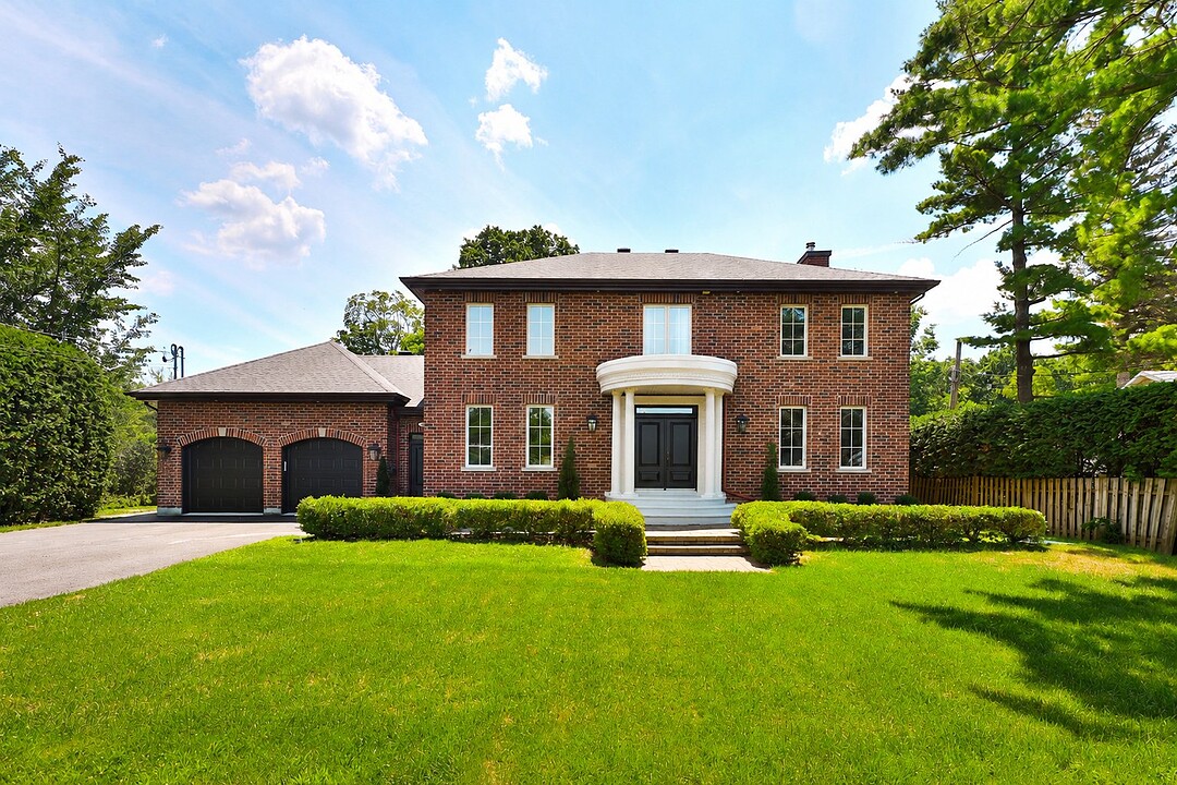 34 Rue les Sorbiers, Laval-sur-le-Lac, Québec