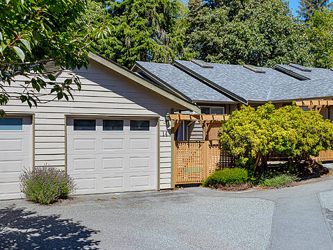 14-2190 Drennan Street, Sooke