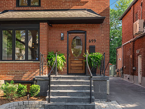 699 Merton St, Toronto