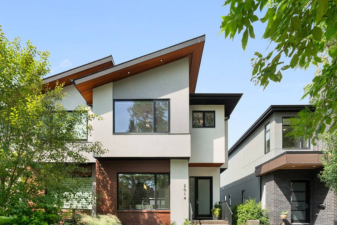 2014 48 Avenue SW, Calgary, Alberta