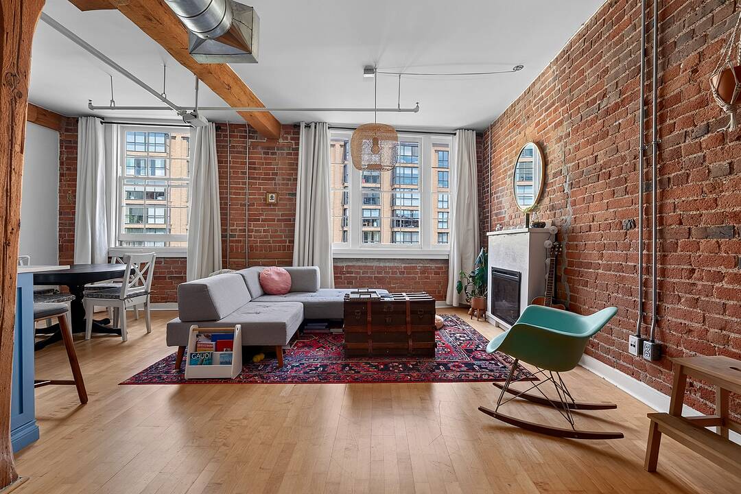 81A Front St E #311, Toronto, Ontario