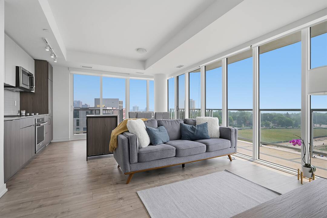 220 Missinnihe Way #705, Mississauga, Ontario