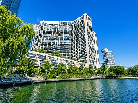 65 Harbour Sq #2104, Toronto